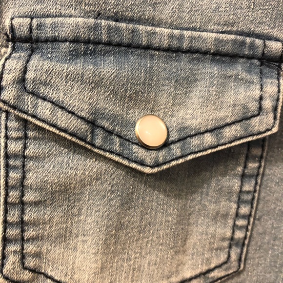 Chambray snap button shirt - Picture 4 of 7